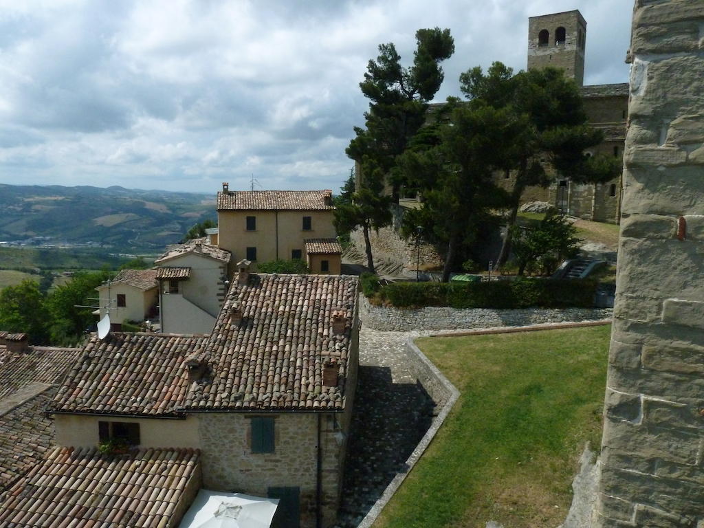 San Leo Albergo Diffuso ภายนอก รูปภาพ